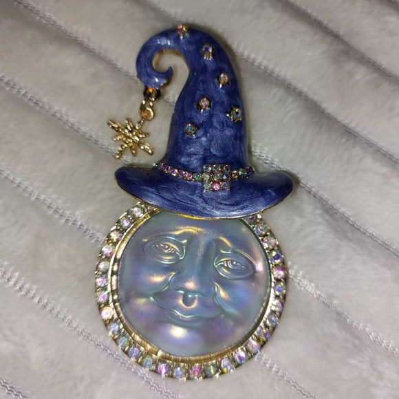 Betsey Johnson Blue Moon Wizard Brooch - Picture 1 of 11